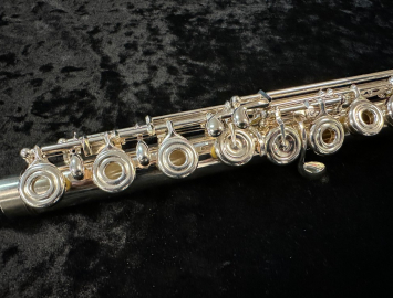 Photo Yamaha 577HCT Flute w/ Sterling Silver Head Joint - Lightly Played Store Stock, #076608